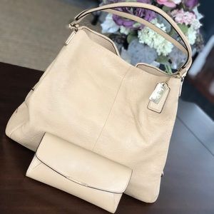 Matching Set👛COACH Madison Phoebe & Wallet🤩